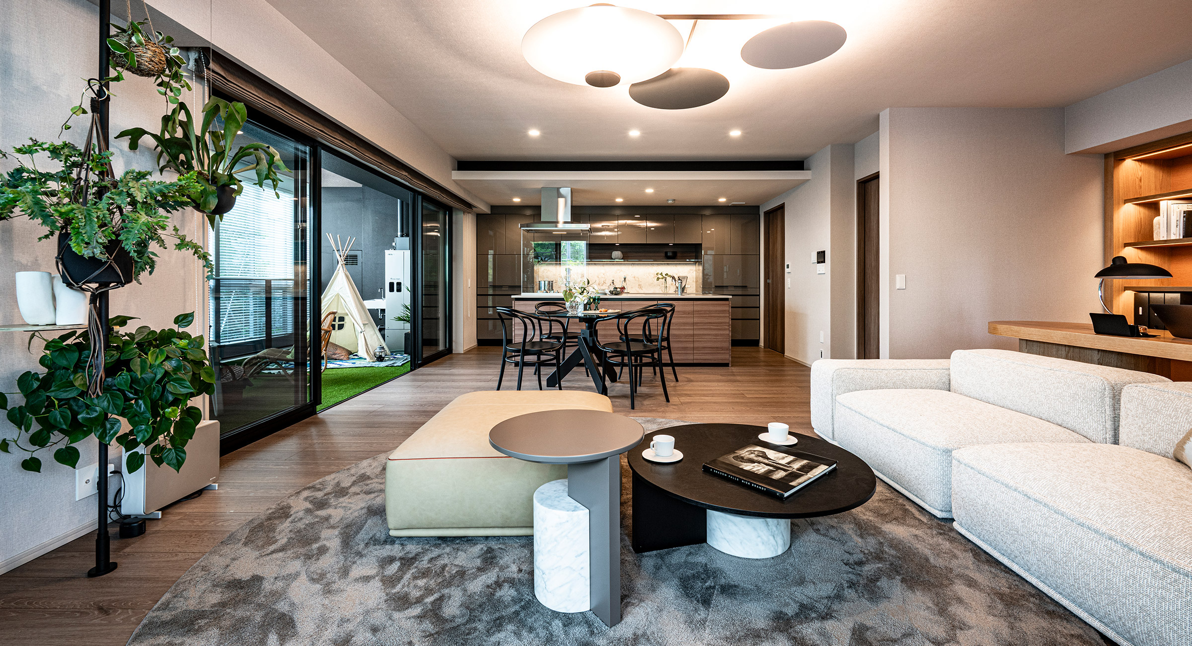 R-Ⅰ棟Lタイプ リビングダイニング・ガーデンバルコニー（2025年9月） 画像