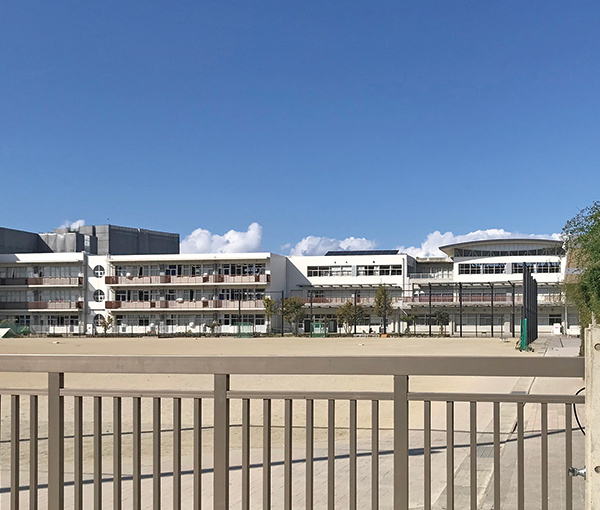 照葉小中学校