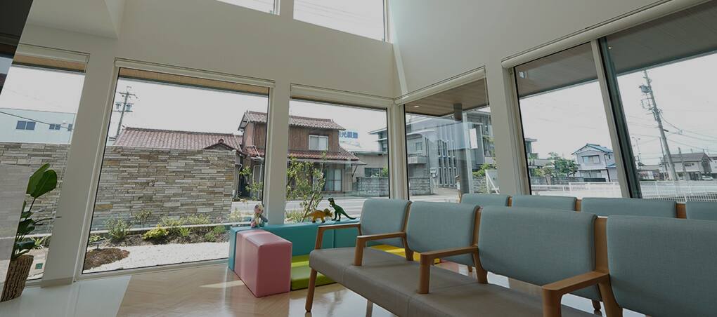 地域住民に寄り添いせせらぎを感じる歯科医院