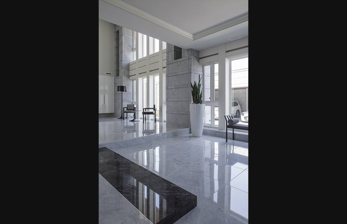 気品豊かに、非日常の美を叶えるスライド07