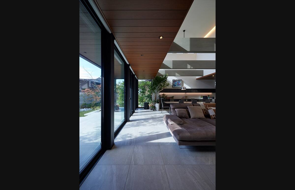 プライベートコートスライド12