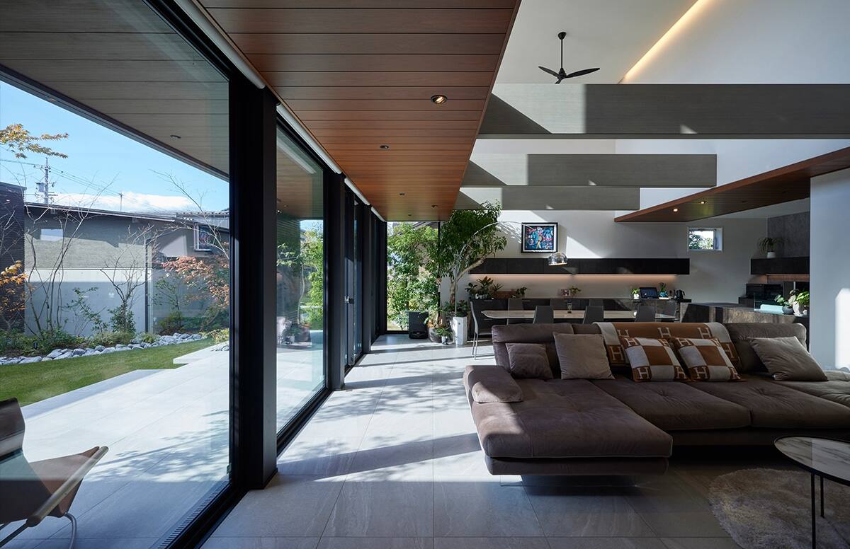 プライベートコートスライド15