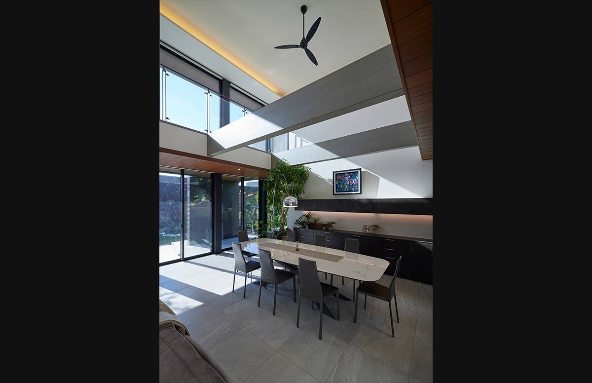 プライベートコートスライド23