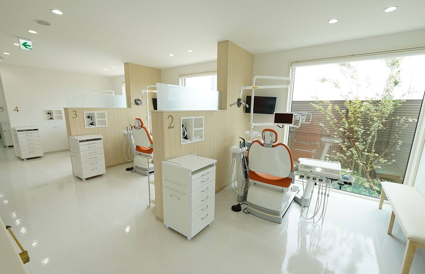 地域住民に寄り添いせせらぎを感じる歯科医院03