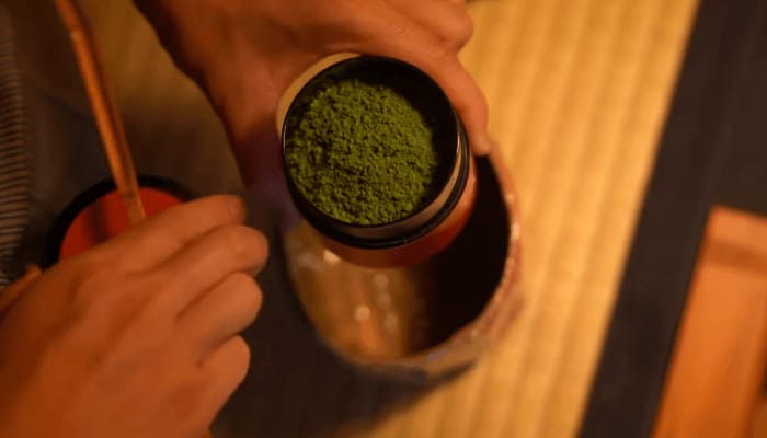 現代建築と茶の湯（上田宗箇流）