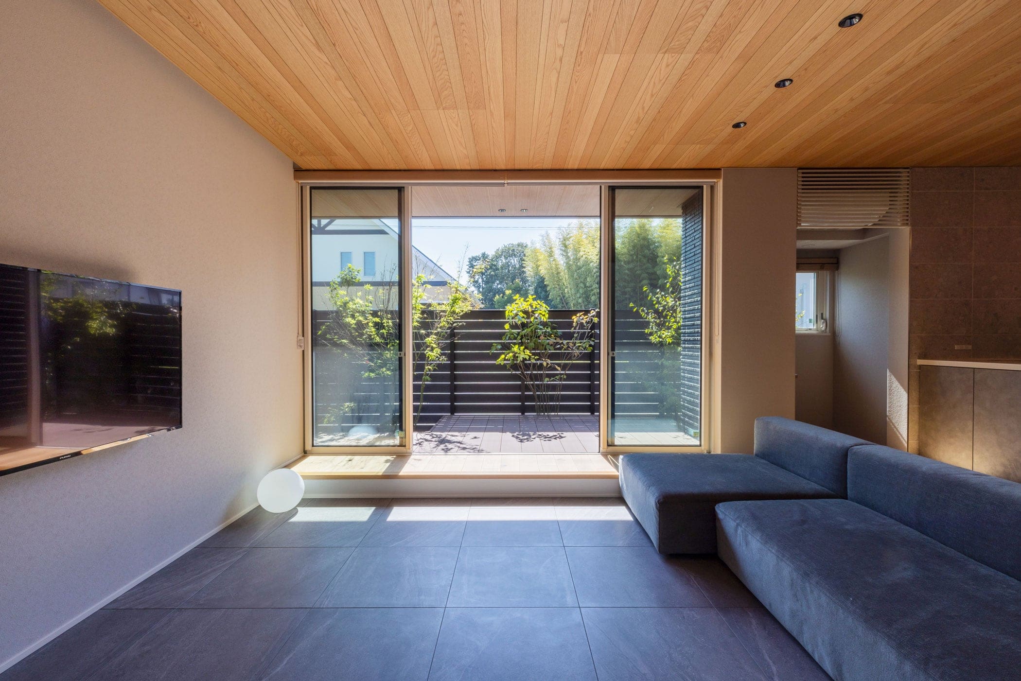 邸宅写真：うち土間の家 リビング 内観 写真