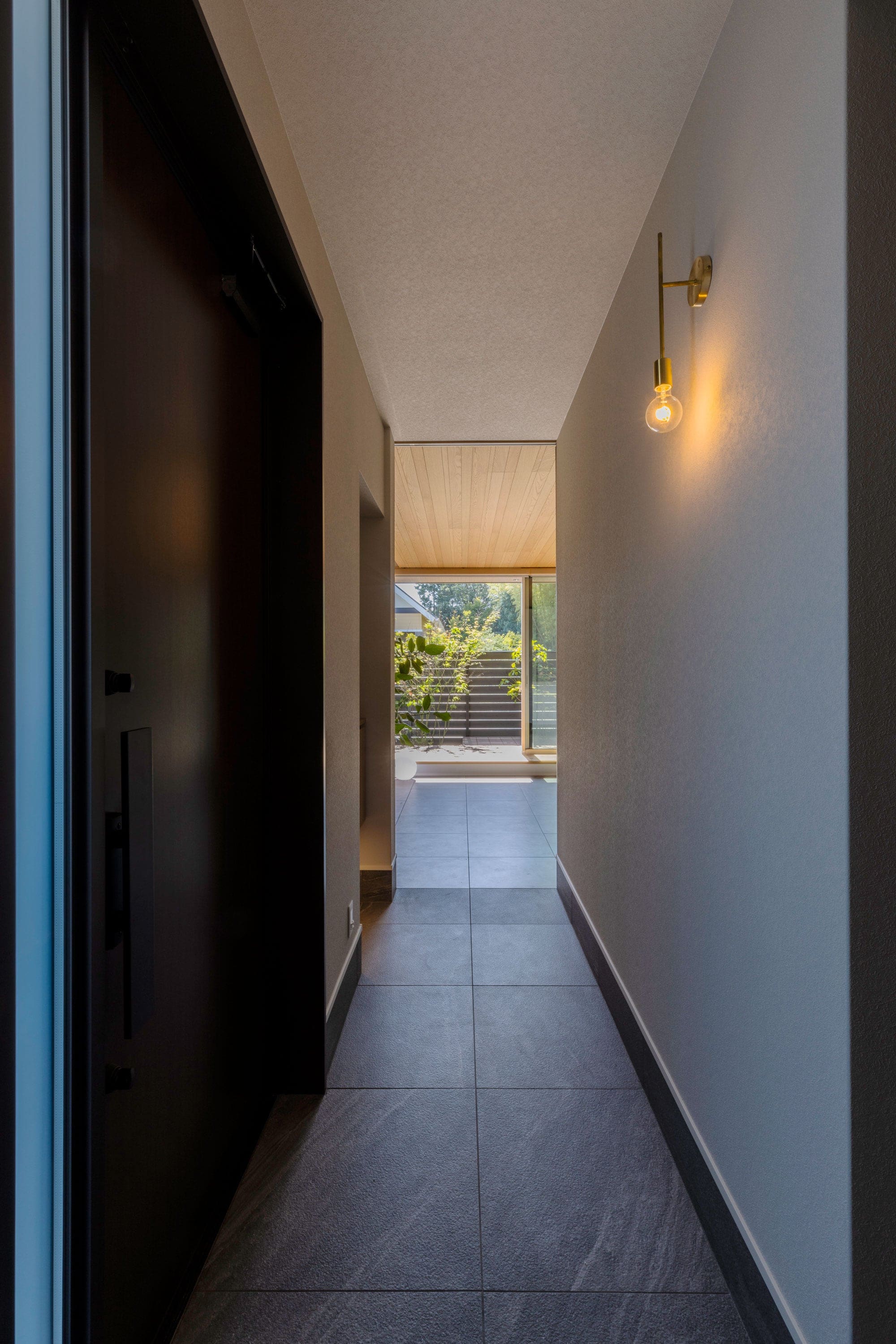 邸宅写真：うち土間の家 廊下 内観 写真