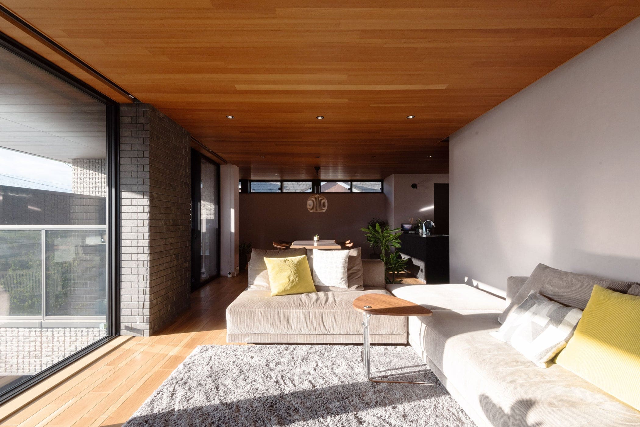 邸宅写真：宿りの家 リビング 内観 写真