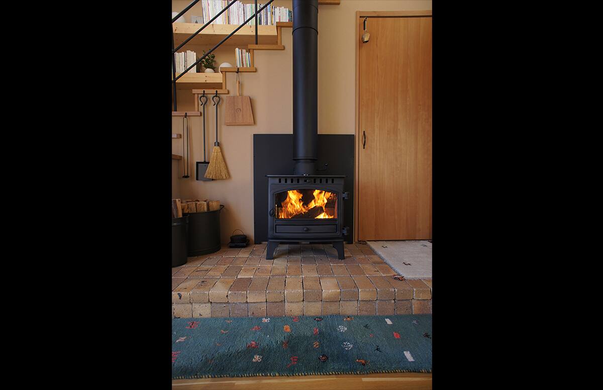 山と木と火と共にスライド01