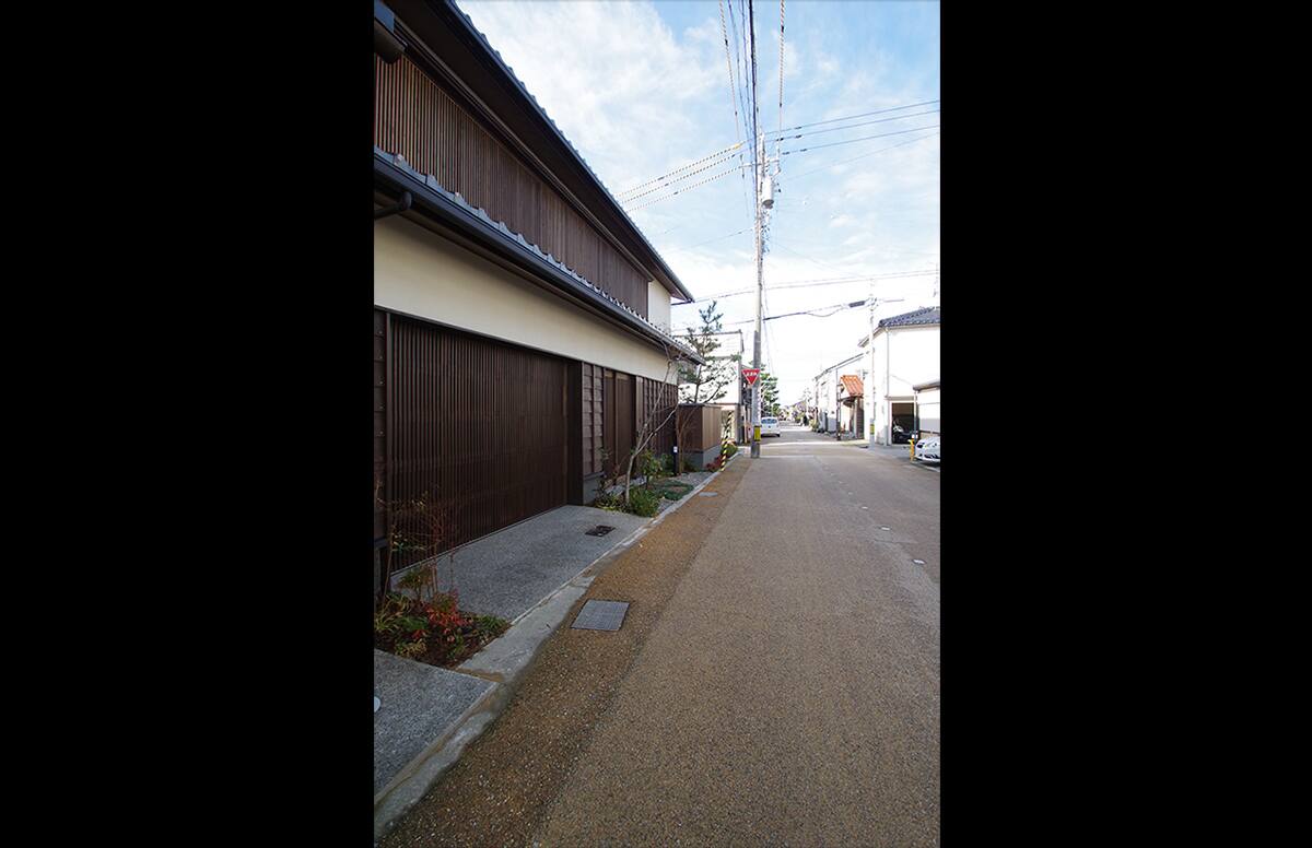 内路地と外路地の家スライド02