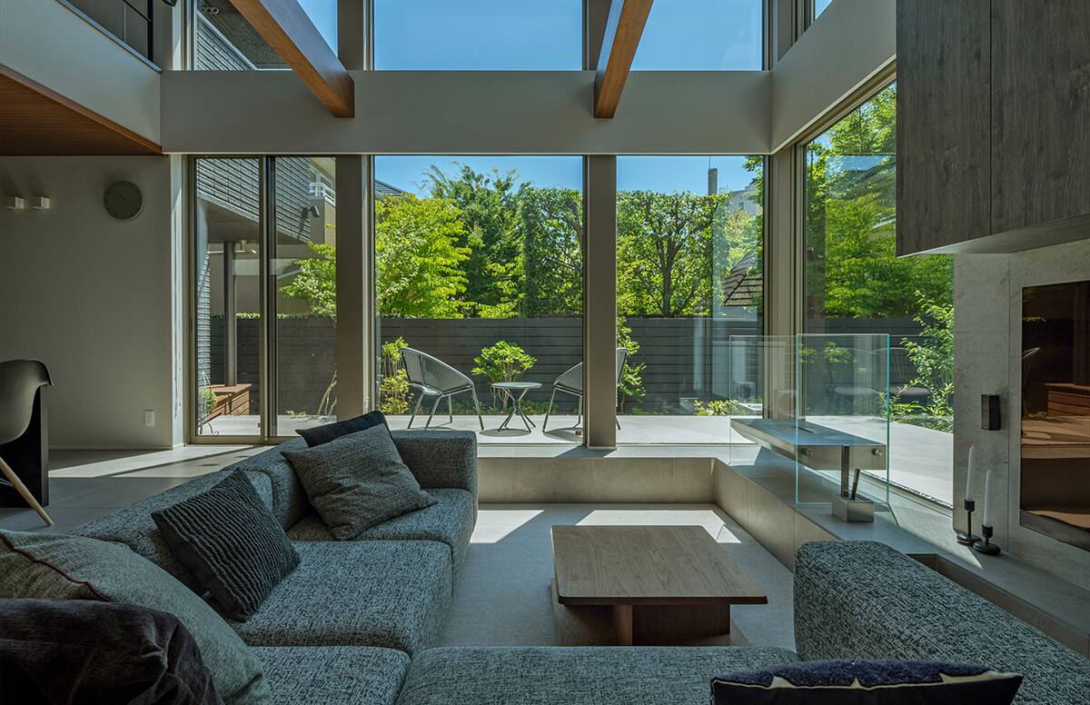 外を切り取り内に感じる01