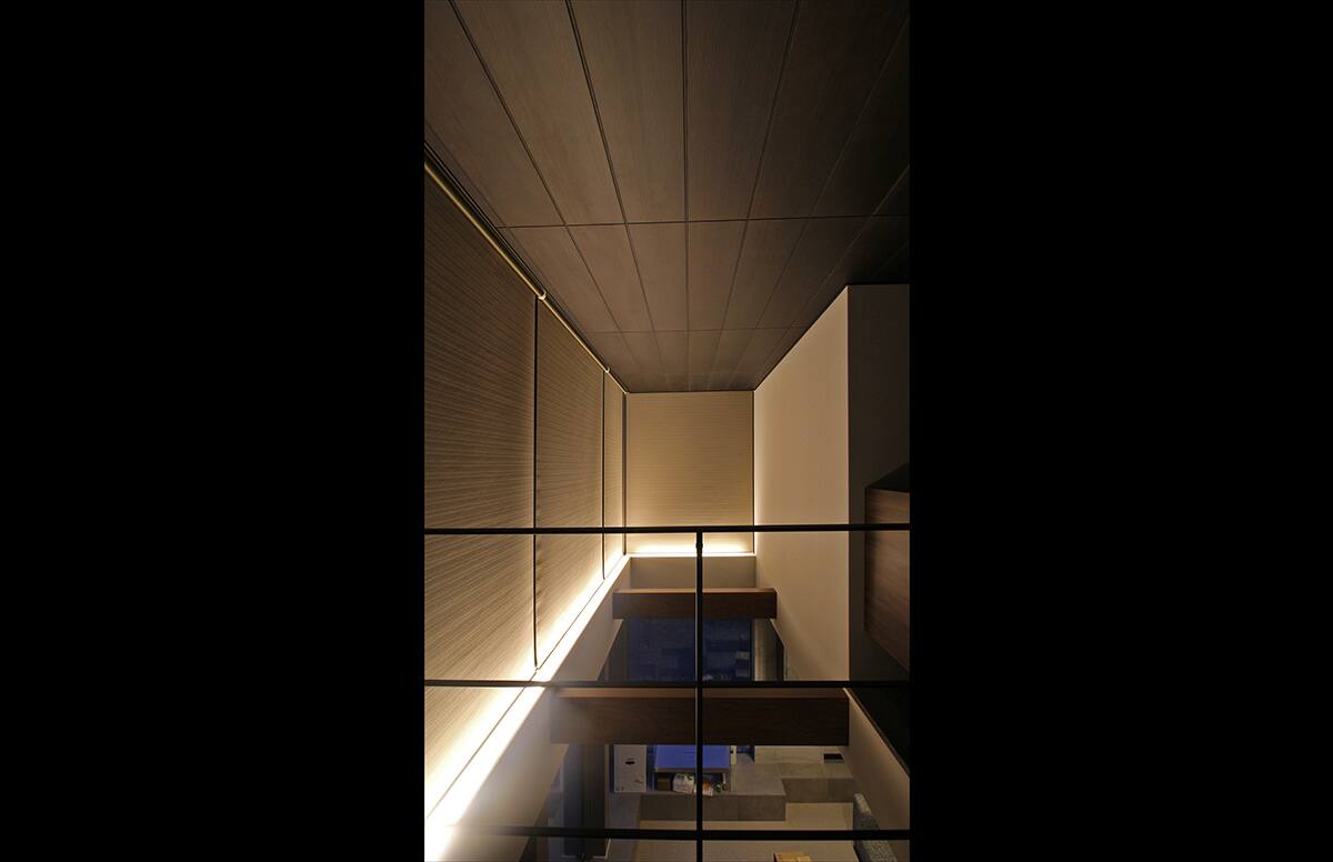 外を切り取り内に感じるスライド07