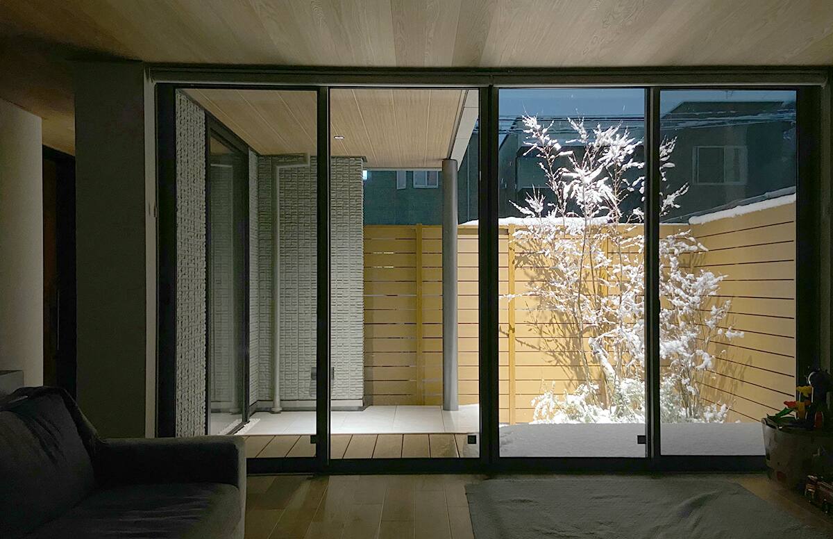 Flat＆Step Houseスライド07