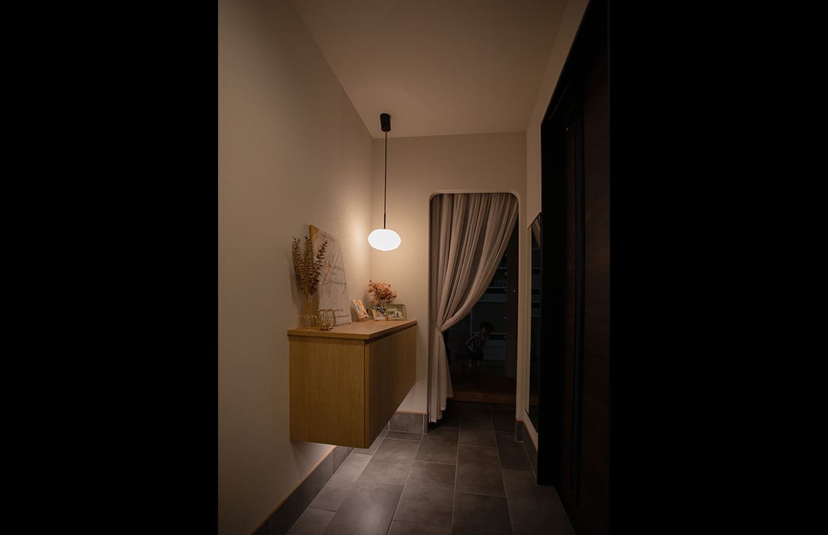 段差で遊ぶモクの家04