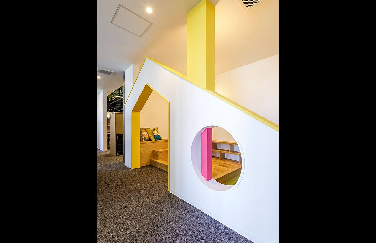 OFFICE04