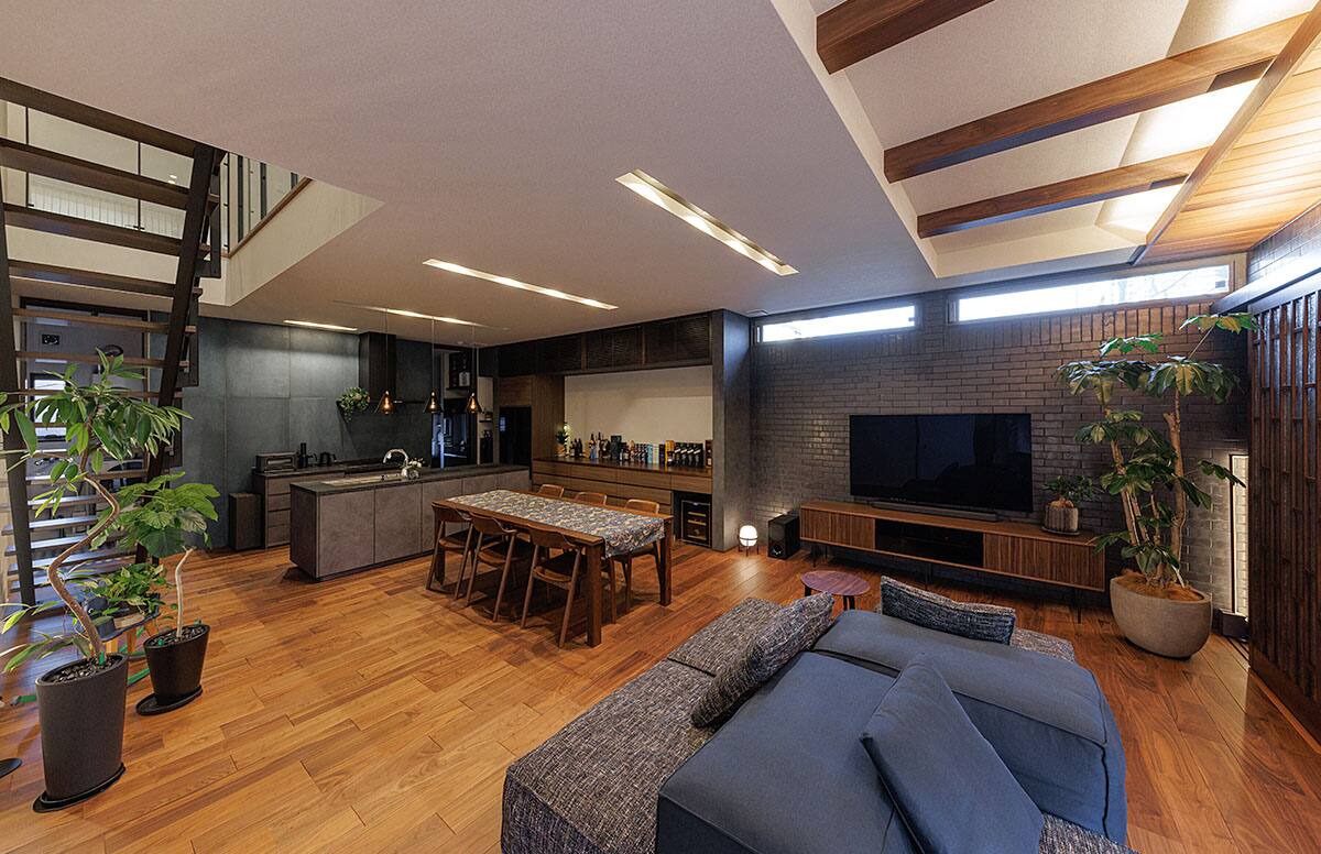 音楽室のある中庭の家02