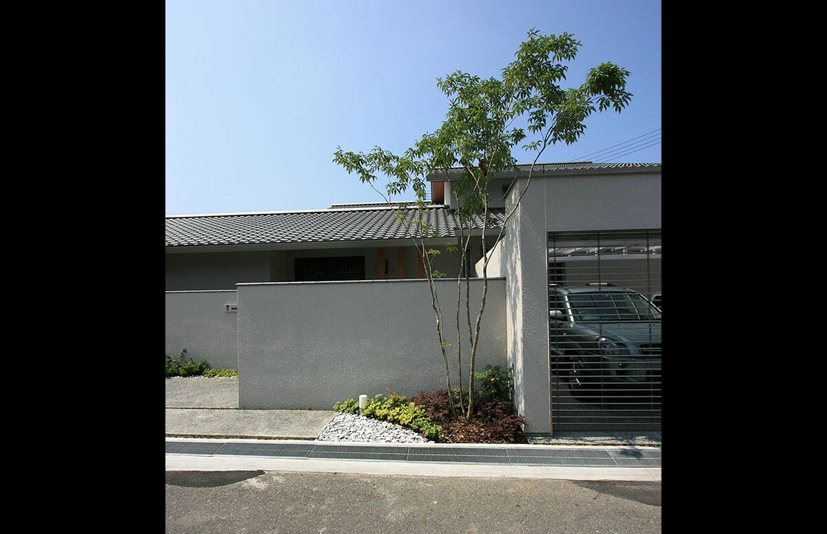 中庭の家スライド01