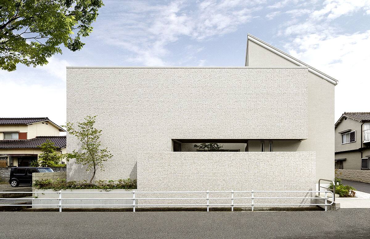 court house＆garageスライド01