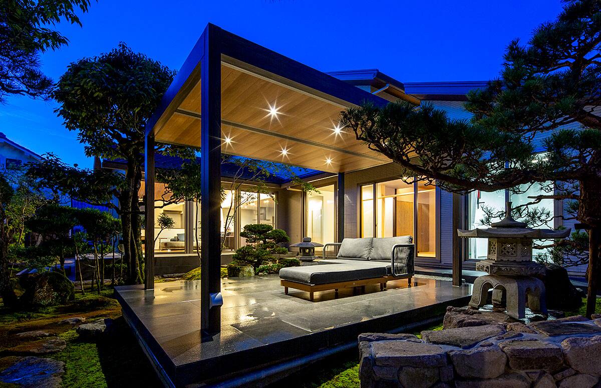 苔庭に東屋のある家 ～思い出の継承～ 04