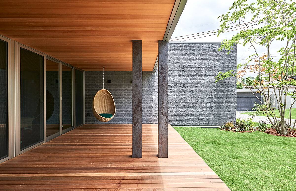 軒裏の住まいスライド03