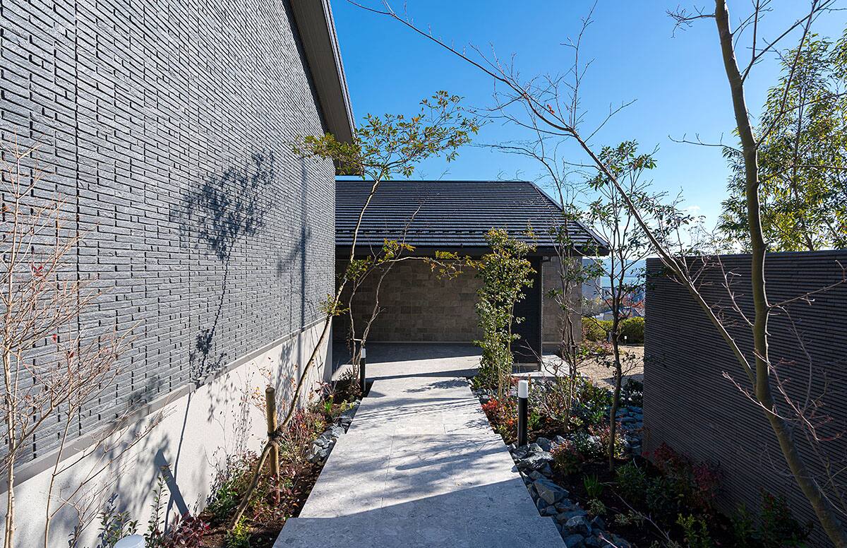 傾斜地の家スライド01