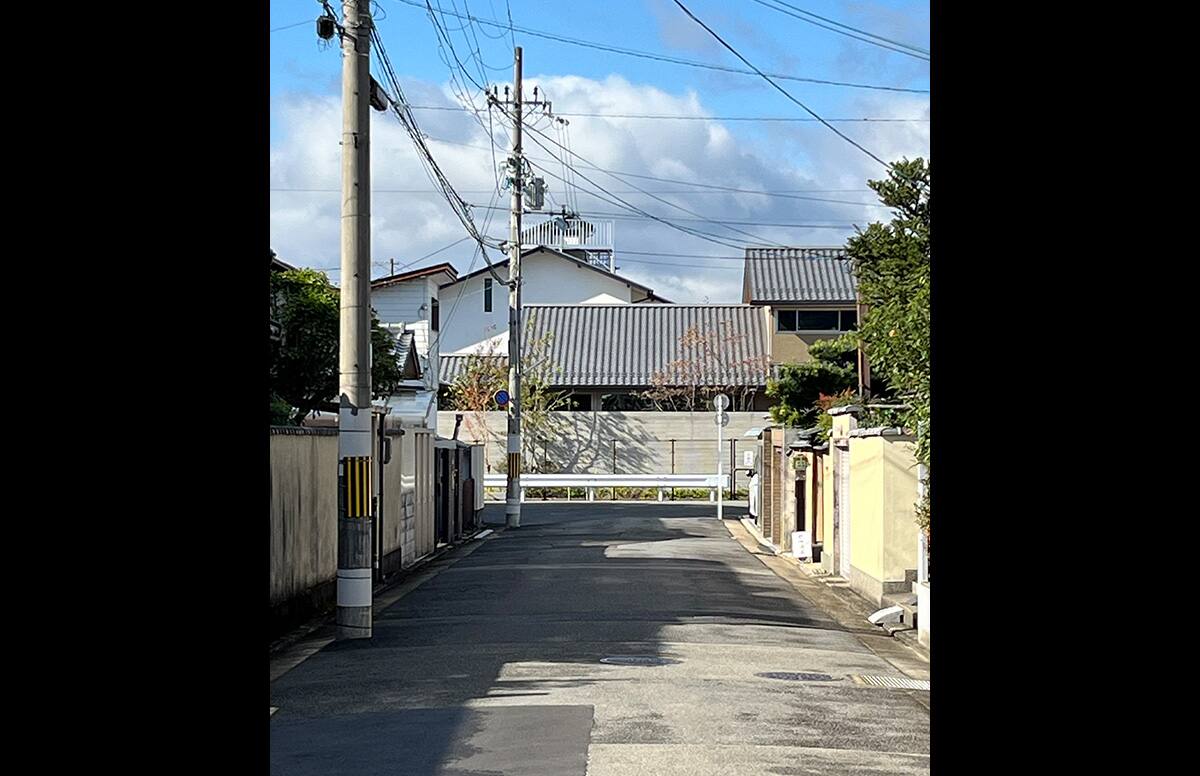 瓦と煉瓦の佇まい05