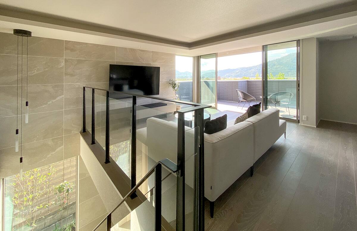 風光明媚の家　～山並みを取り込む～01