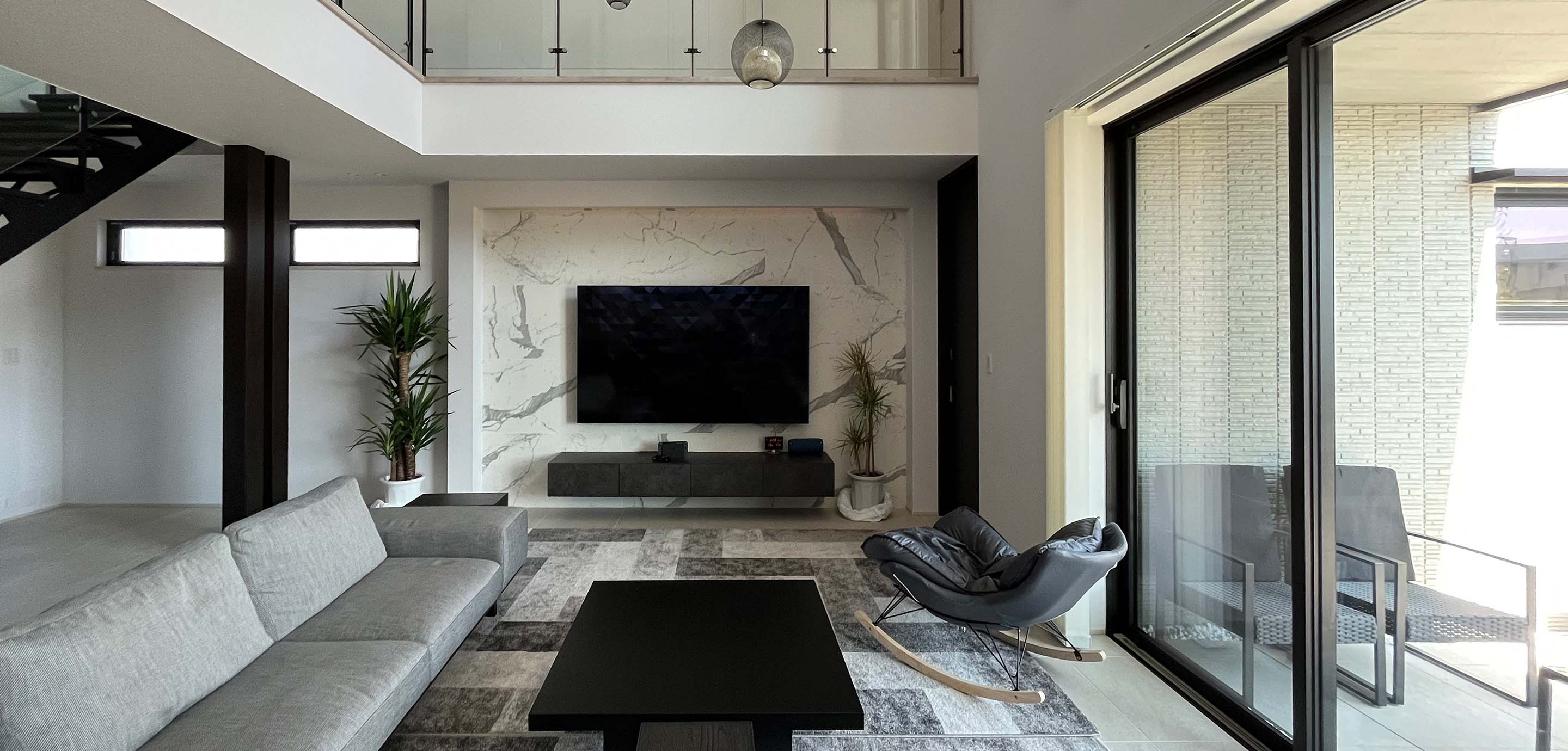 上層へ繋がる家