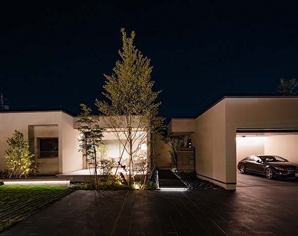 分棟型普遍住宅～３つの分棟から生まれる配置と隙間の関係～