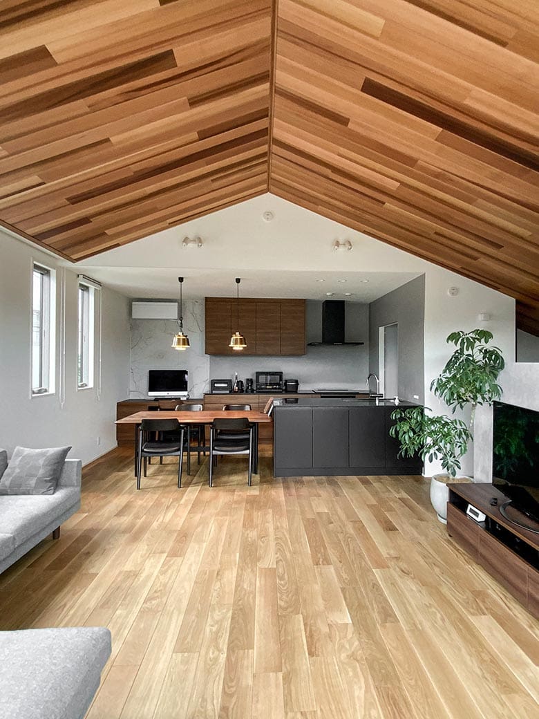 大きな木陰の家