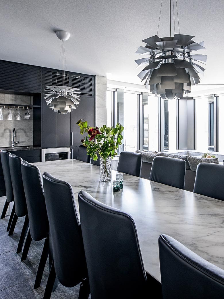 スカイラウンジのある家