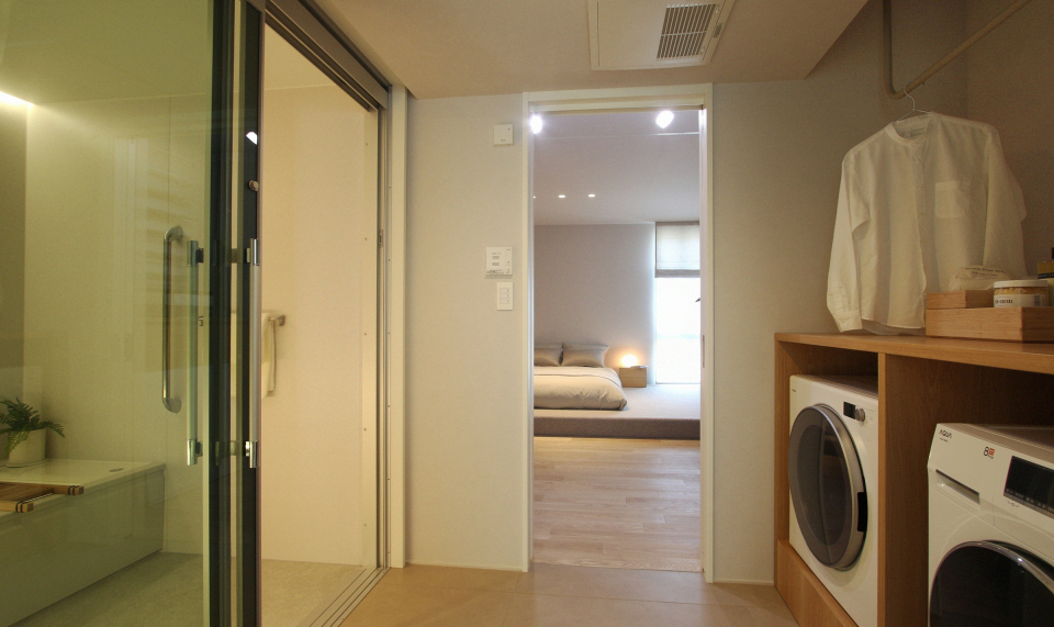 共働き世帯や高齢者世帯など、それぞれの暮らしに最適な生活動線をご提案いたします。