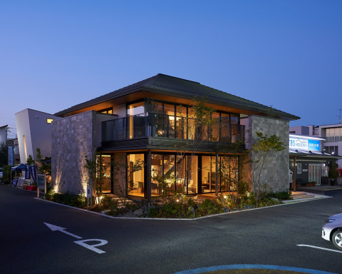 イズ越谷展示場