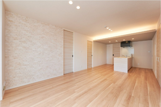 ・ゆとりあるLDK空間
・間接照明で高級感を演出
