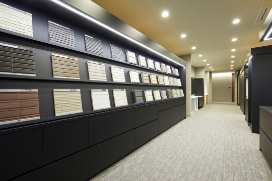 思い描いた理想の住まいへとコーディネートするSHIC
【SEKISUI HOUSE INTERIOR COORDINATION】
数々の実物サンプルを見てさわって比べて確かめて
ご一緒に夢をカタチにいたします
