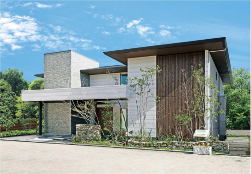 室内にいながら自然を感じ、心地よい暮らしを広げる「スローリビング」。
大開口サッシにより季節の移ろいを身近に感じることができます。