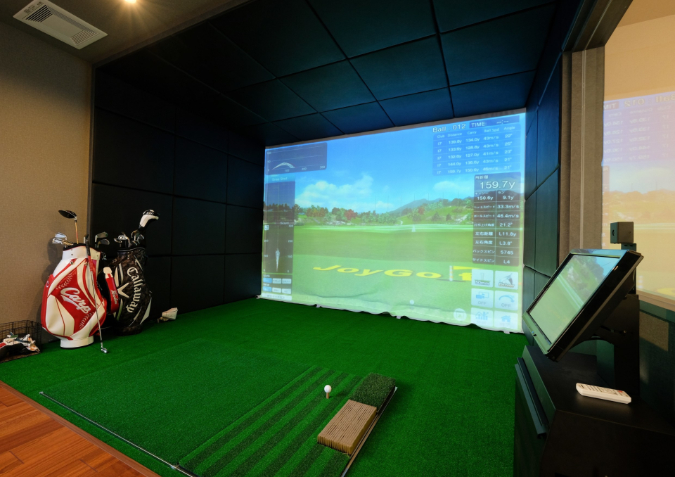 ゴルフも楽しめるこだわりの趣味室。
楽しみながら自然とコミュニケーションが始まる空間です。