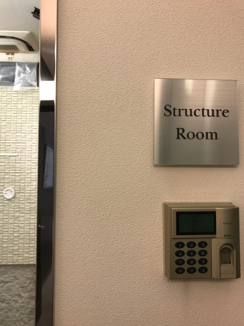 断熱材、模型、制震装置など、積水ハウスの構造躯体をご確認頂けます。