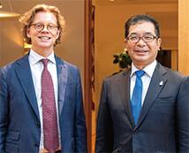 Swedish Ambassador Högberg and President Nakai