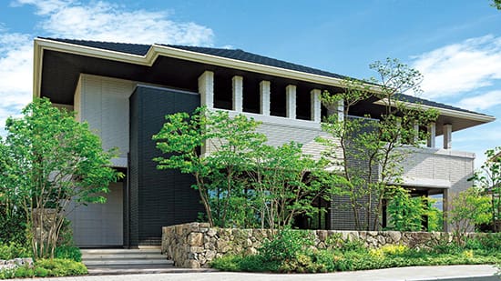 鉄骨１・２階建て