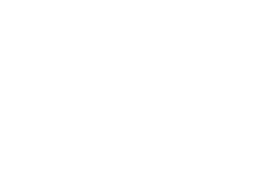担当させていただく計画で、いつも心がけているのが「緑の力」を借りることです。当初は細い幹も、時を経ることで枝を張り美しい陰影を建物に沿えます。今回も植栽の計画に当たっては、山へ赴き枝ぶりのきれいな山採りの木を選択。木々のアーチが時間の経過とともに風合いを増していくものと思っています。