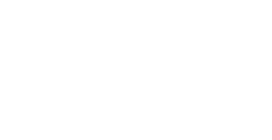 エントランスに入ると、正面にはご両親が集められた美術品を展示するコーナーをしつらえています。焼き物のような風合いのヘリンボーンの床に立ち、幅4ｍの1枚ガラスを隔てて、季節ごとに変わる掛軸や陶器に対峙する。個人美術館の趣です。 