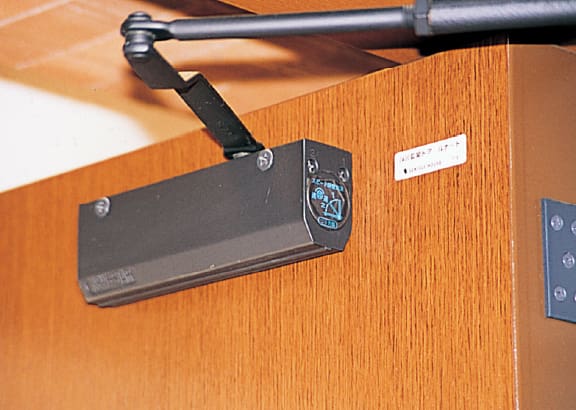 ドアクローザー（玄関ドア）