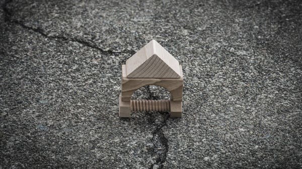 地震から入居者と建物を守るには？