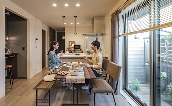 「家での過ごし方」調査から見える、今後の賃貸住宅に求められるものとは