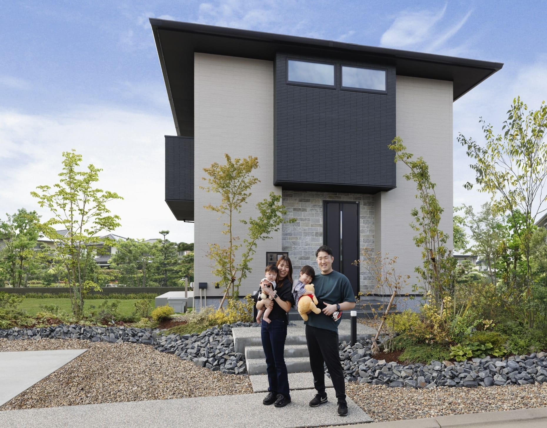 家族を守る強い家のイメージ