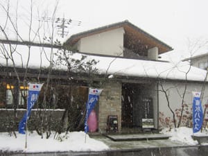 積水ハウスジュートピア富山展示場に降る雪